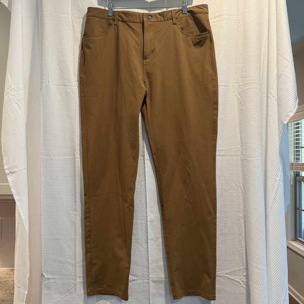 Vuori‎ Metatech Trousers In Charcoal, Gray Men's Size 36